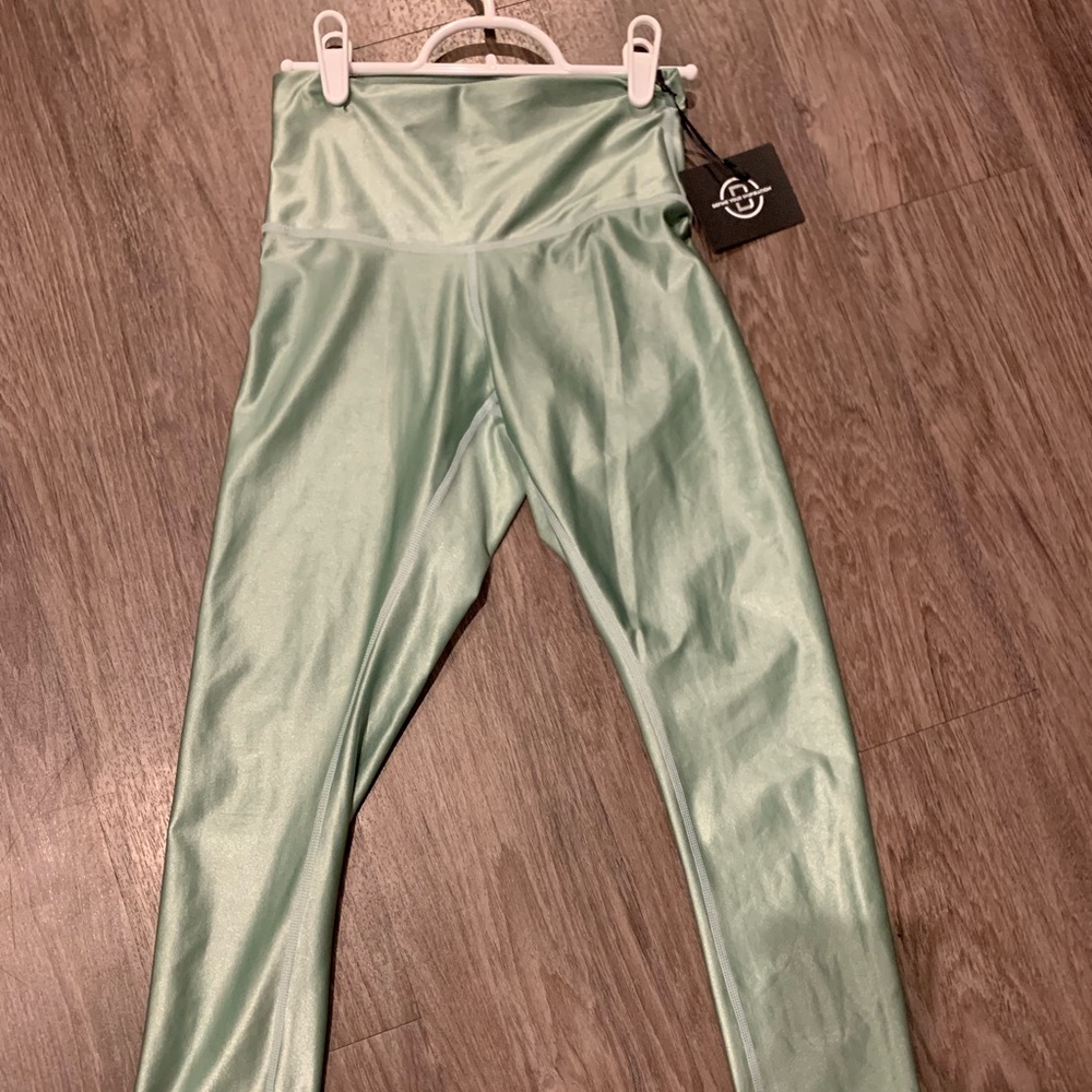 DYI - High Shine Signature Tight - eucalyptus